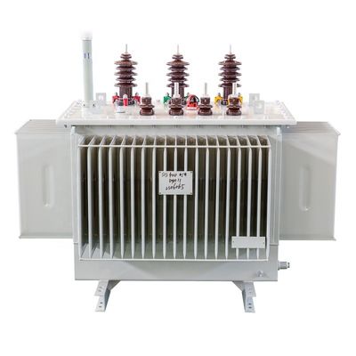 S11 Μετασχηματιστής βυθισμένος σε λάδι 250kva 15kv 22kv 0,4kv για 3 φάσεις Διπλής έλξης στη Γκάνα
